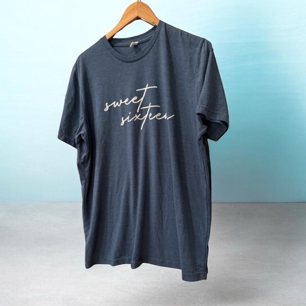 Sweet Sixteen 16th Birthday T-Shirt Blue XL